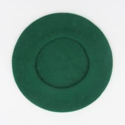 Béret Vert En Laine Mérinos - Le Béret Français -Mode Vêtement Magasin beret vert en laine merinos le beret francais 4